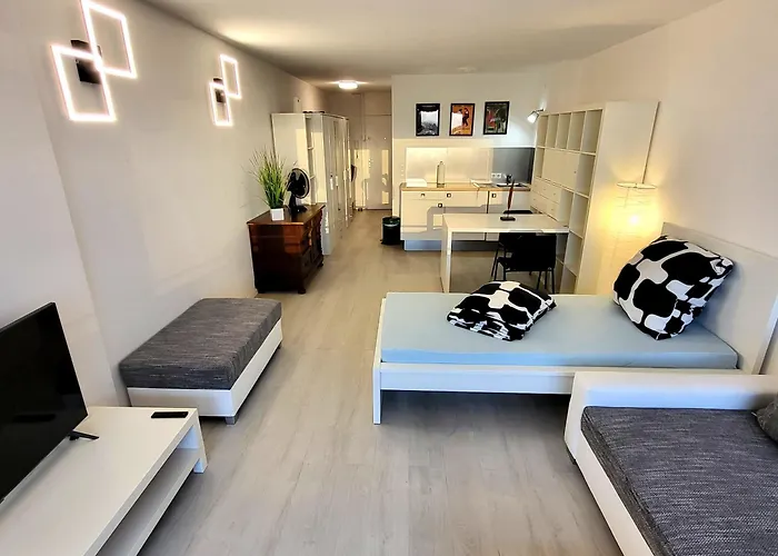 Appartments Ueber Den Wolken דירה *