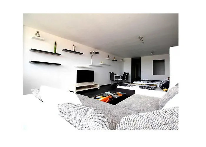 Appartments Ueber Den Wolken דירה